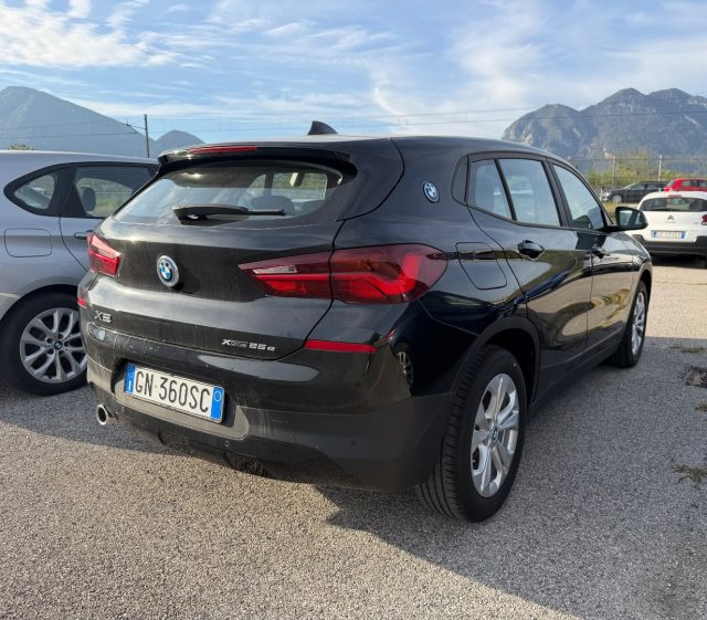 BMW X2 xDrive25e Business-X - foto 4 di 4