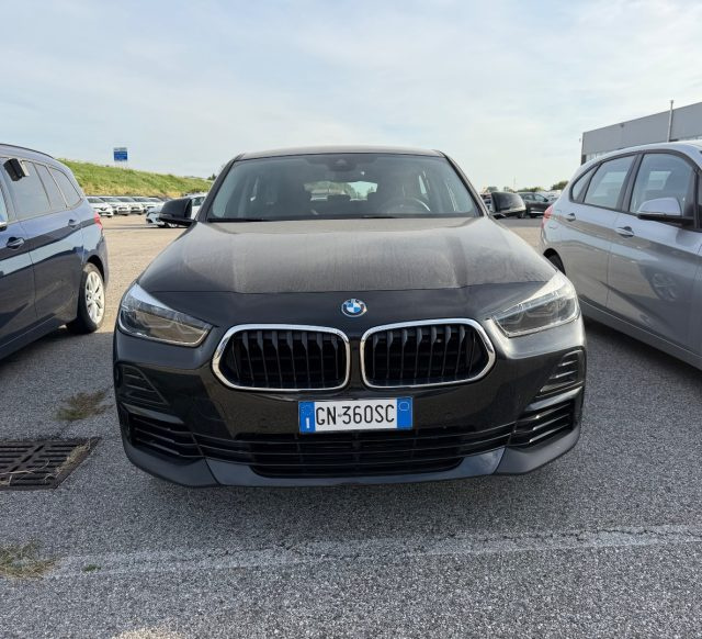 BMW X2 xDrive25e Business-X - foto 2 di 4