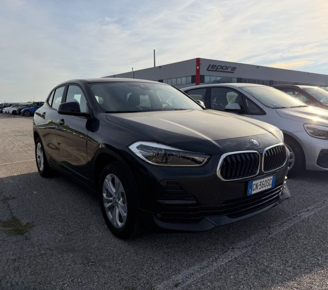 BMW X2 xDrive25e Business-X - foto 3 di 4