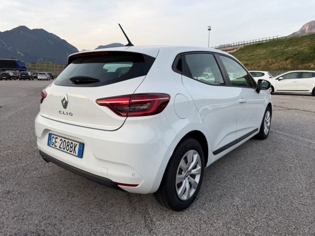 Renault Clio Blue dCi 85 CV 5 porte Business - foto 4 di 4