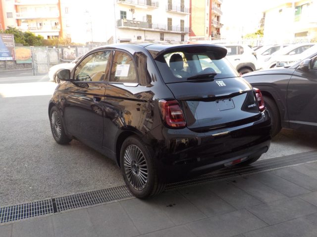 Fiat 500 NEW - 1.0 Hybrid 65 CV Pop nuovo a TORRE DEL GRECO