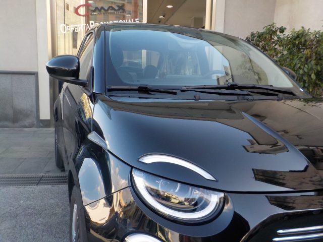 Fiat 500 NEW - 1.0 Hybrid 65 CV Pop nuovo a TORRE DEL GRECO