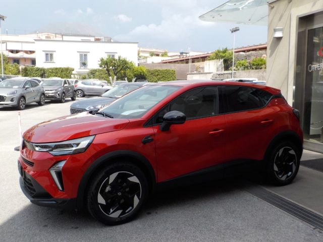 Renault Captur NEW - Full Hybrid E-Tech 160 CV Techno nuovo a TORRE DEL GRECO