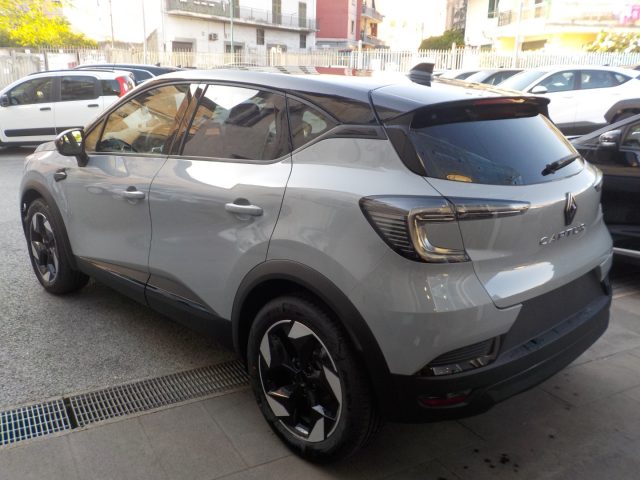 Renault Captur 1.2 NEW-ECO-G 120 CV Evolution - foto 2 di 4