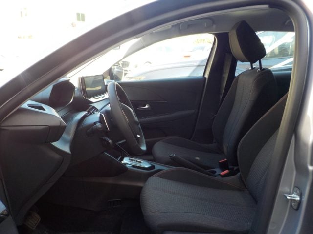 Peugeot 208 1.2 PureTech 100CV Style - foto 3 di 10