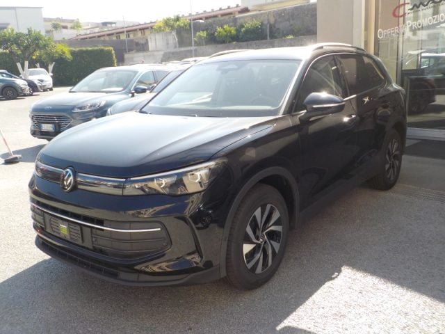 Volkswagen Tiguan 1.5 eTSI 130 CV DSG Edition Plus, in vendita a Torre Del Greco (NA)