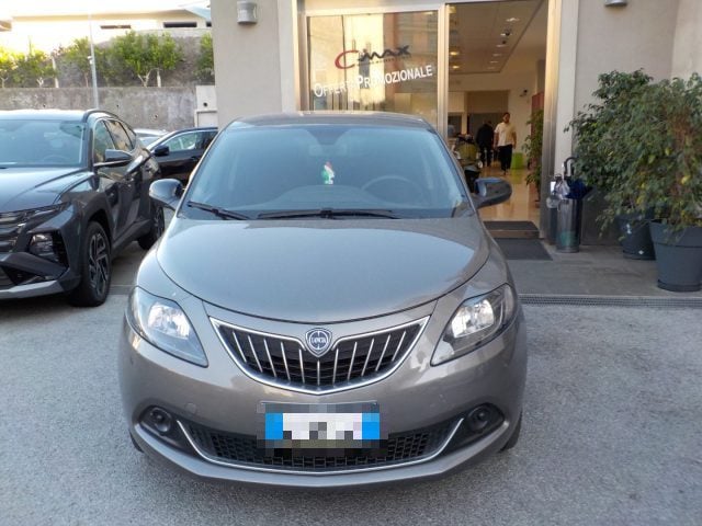 Lancia Ypsilon 1.2 GPL 69CV Ecochic, del 2024, 23.694 km, in vendita a Torre Del Greco (NA)