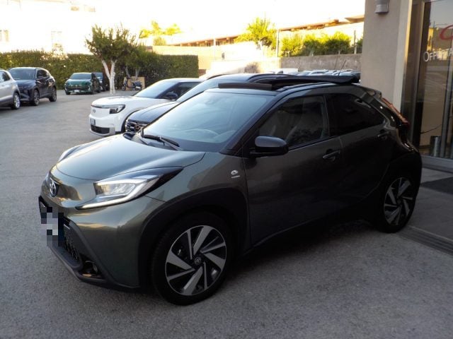 Toyota Aygo X 1.0 VVT-i 72CV Lounge Air S-CVT 5Porte - foto 3 di 4