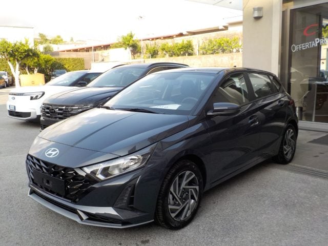 Hyundai i20 KM0 1.0 TGDI 90 CV Connectline, del 2026, in vendita a Torre Del Greco (NA)