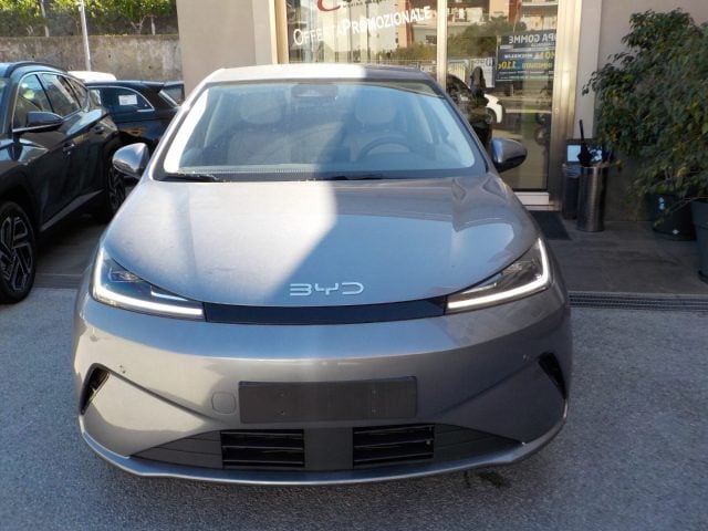 BYD DOLPHIN G DM-i 1.5 L PHEV Plug-in Hybrid 7.4 KWh 175CV Active, in vendita a Torre Del Greco (NA)