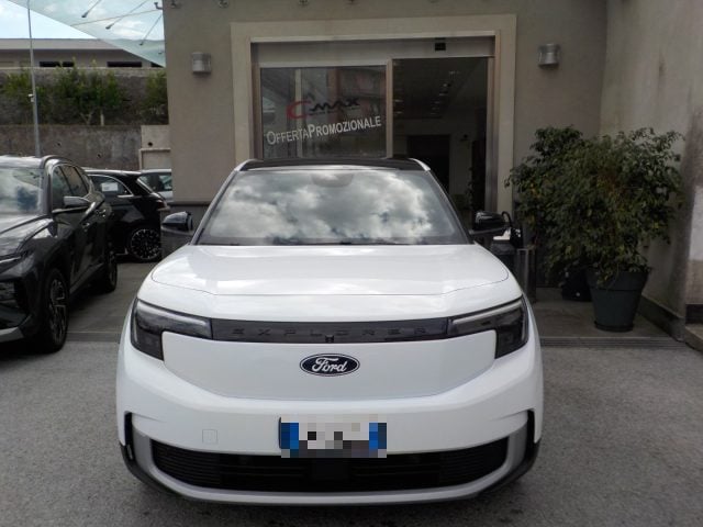 Ford Explorer -E Extended Range Explorer Premium 286 CV, del 2024, 18.983 km, in vendita a Torre Del Greco (NA)