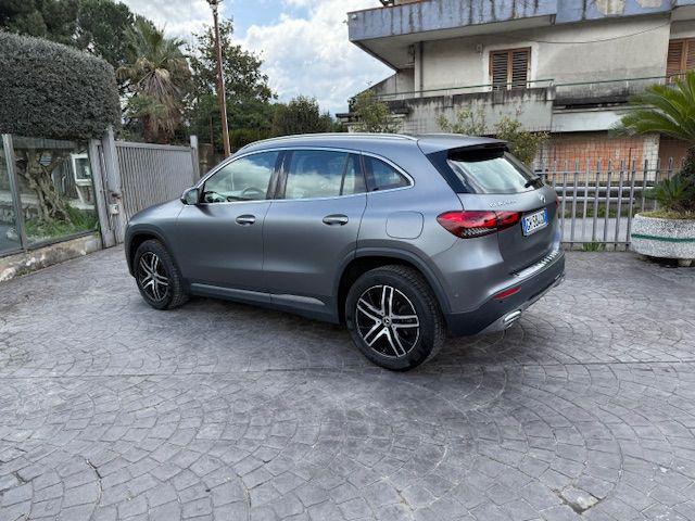 Mercedes-Benz GLA 200 d Automatic Sport Plus - foto 3 di 4