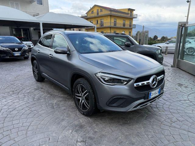 Mercedes-Benz GLA 200 d Automatic Sport Plus usato a FISCIANO