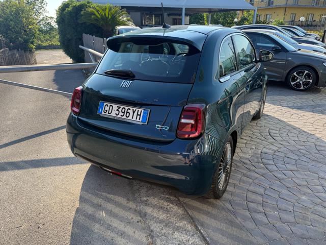 Fiat 500e Berlina 42 kWh Icon - foto 3 di 4