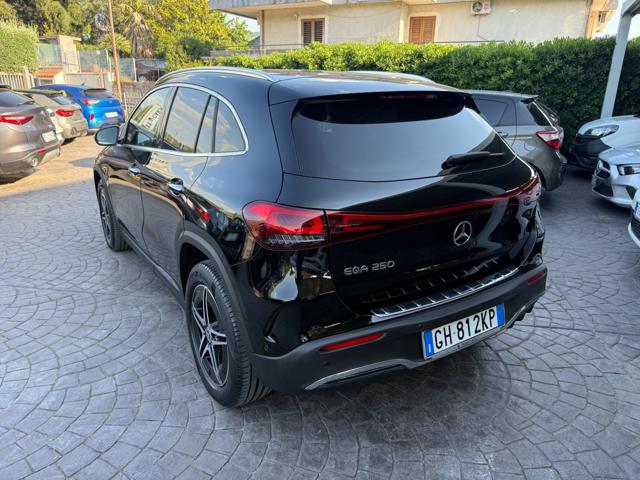 Mercedes-Benz EQA 250 Premium Plus - foto 3 di 4