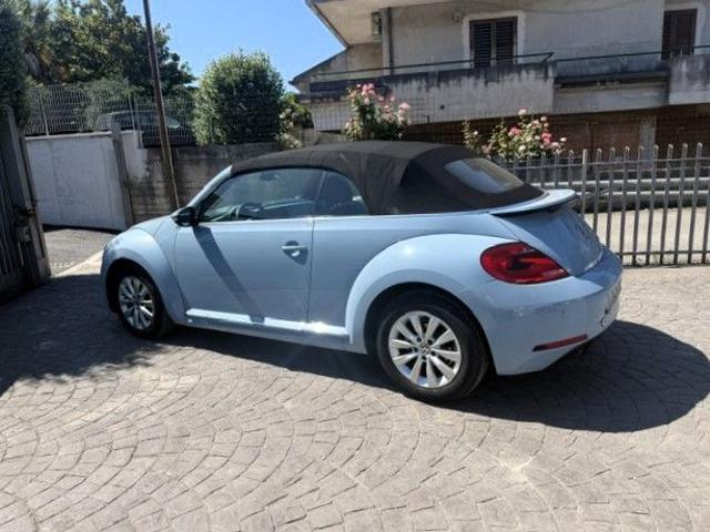 Volkswagen Maggiolino Cabrio 1.6 TDI DSG Design - foto 4 di 4