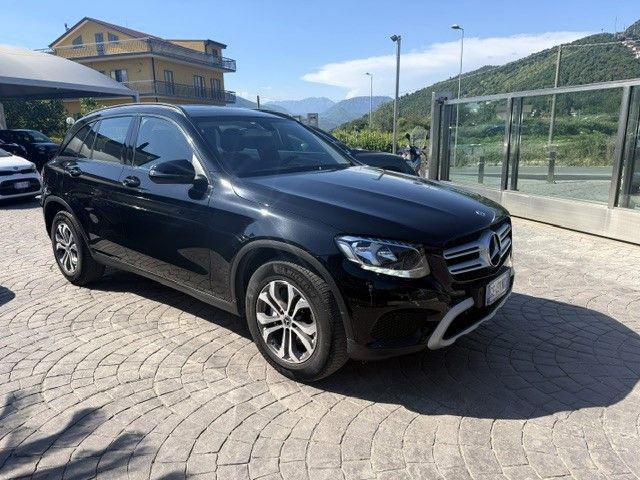 Mercedes-Benz GLC 220 d 4Matic Business - foto 3 di 19