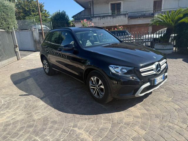 Mercedes-Benz GLC 220 d 4Matic Business usato a FISCIANO