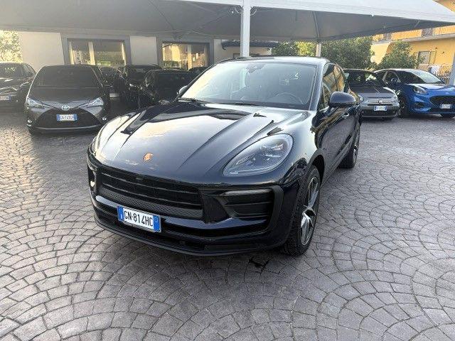Porsche Macan 2 - foto 2 di 4