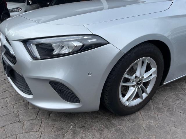 Mercedes-Benz A 180 d Automatic Business Extra - foto 2 di 4