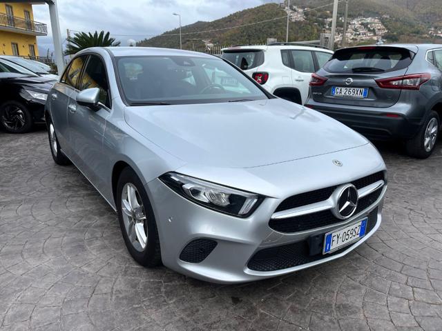 Mercedes-Benz A 180 d Automatic Business Extra, del 2019, 99.900 km, in vendita a Fisciano (SA)