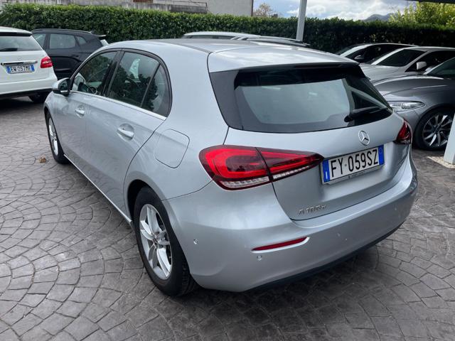 Mercedes-Benz A 180 d Automatic Business Extra - foto 3 di 4