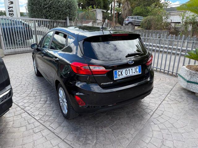 Ford Fiesta 1.1 75 CV GPL 5 porte Titanium - foto 3 di 4