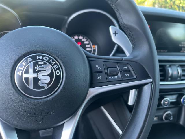 Alfa Romeo Stelvio 2.2 Turbodiesel 210 CV AT8 Q4 Executive, del 2019, 165.000 km, in vendita a Fisciano (SA)