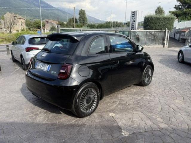Fiat 500e Berlina 23,8 kWh Icon - foto 3 di 4