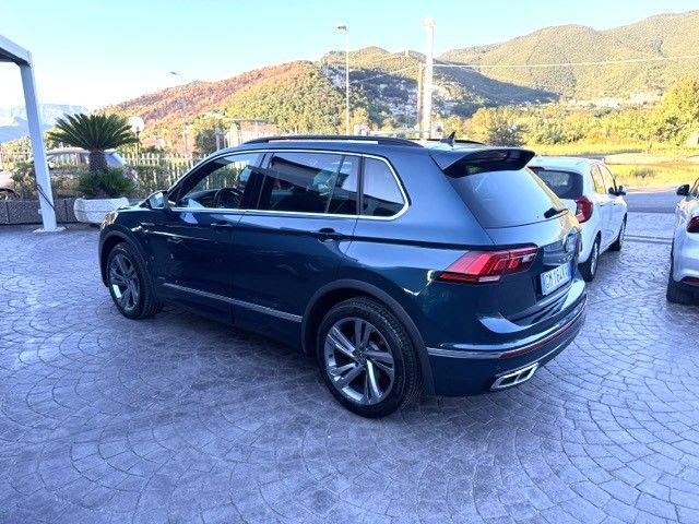 Volkswagen Tiguan 2.0 TDI 150 CV DSG R-Line - foto 3 di 4