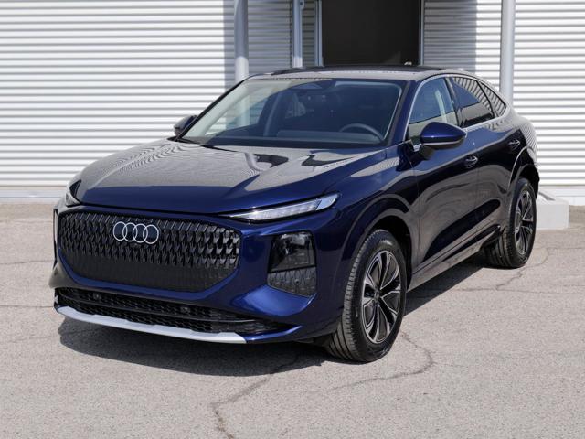 Audi Q3 Sportback NEW 2.0 Tdi 150cv S-tr. Business Adv. nuovo a CIVITA CASTELLANA