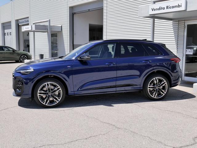 Audi Q5 NEW 2.0 Tdi Quattro 204cv S-tronic S-line edition - foto 2 di 4