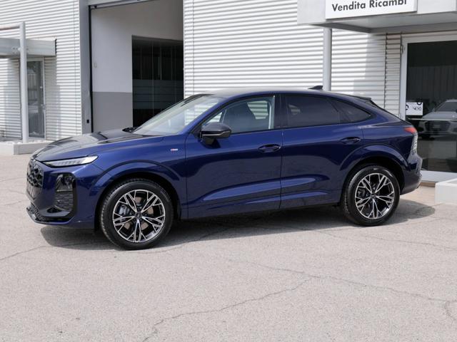 Audi Q3 Sportback NEW 2.0 Tdi 150cv S-tr. S-line edition - foto 2 di 4