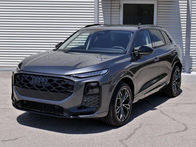 Audi Q3 NEW 2.0 Tdi 150cv S-tronic S-line edition nuovo a CIVITA CASTELLANA