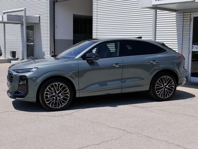 Audi Q3 Sportback NEW 2.0 Tdi 150cv S-tr. S-line edition - foto 2 di 4