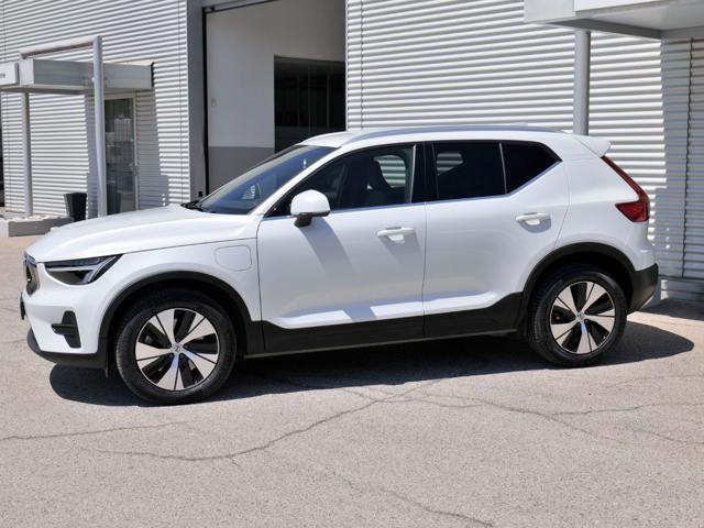Volvo XC40 T5 Recharge Plug-in Hybrid automatico Core - foto 2 di 4