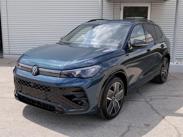 Volkswagen Tiguan 2.0 Tdi 150cv R-Line Plus Dsg nuovo a CIVITA CASTELLANA