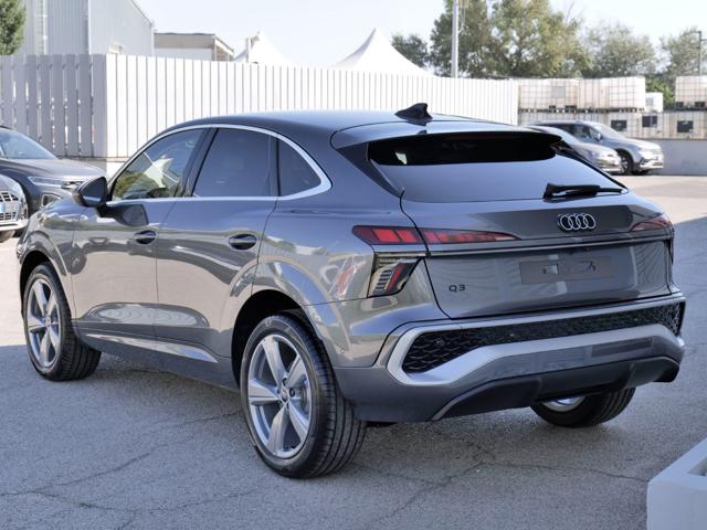Audi Q3 Sportback NEW 2.0 Tdi 150cv S-tr. S-line edition - foto 3 di 4