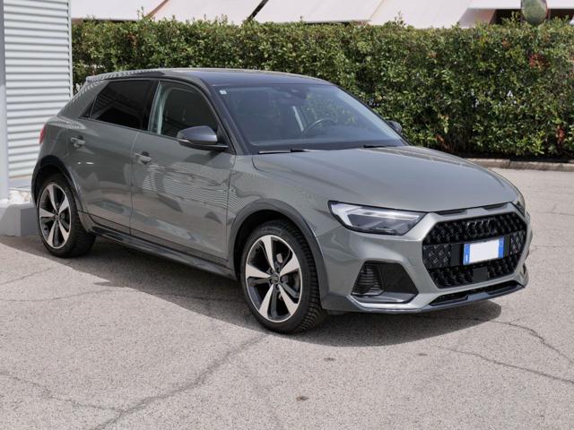 Audi A1 Allstreet 1.0 (30) Tfsi 110cv S-tr. Id. Contrast - foto 4 di 4