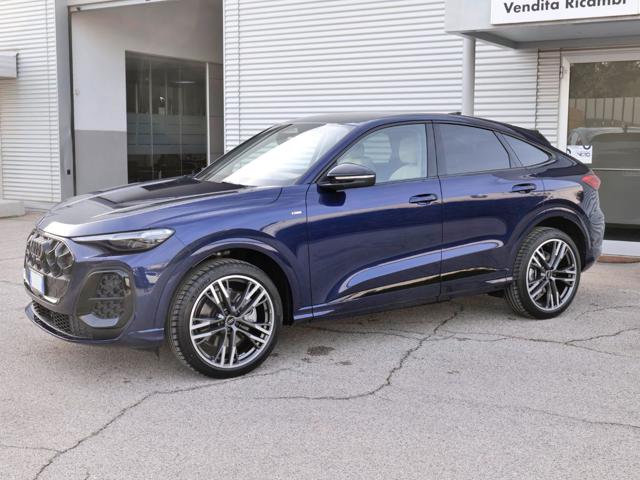 Audi Q5 Sportback NEW 2.0 Tdi Q. 204cv S-tr. S.line edit. - foto 2 di 4