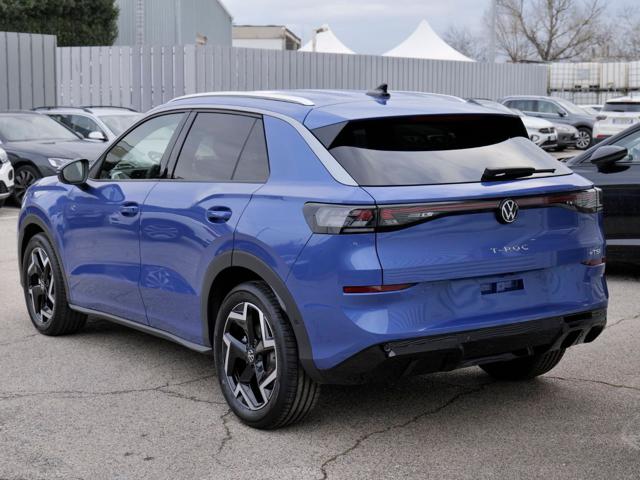 Volkswagen T-Roc NEW 1.5 eTsi 150cv R-line Dsg nuovo a CIVITA CASTELLANA