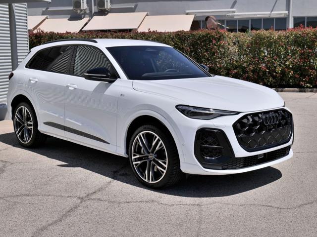 Audi Q5 NEW 2.0 Tdi Quattro 204cv S-tronic S-line edition - foto 4 di 4