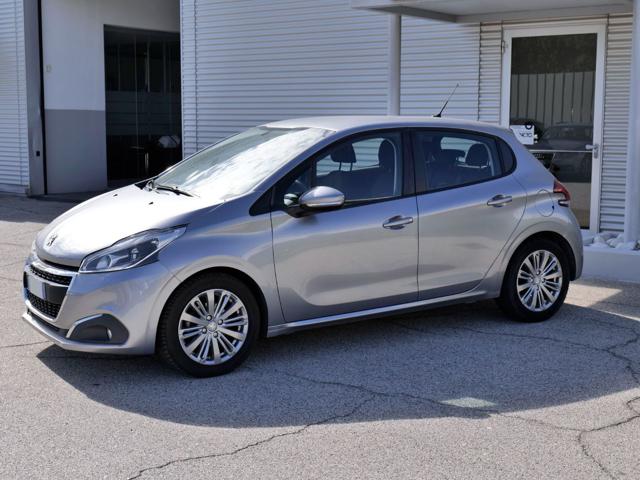 Peugeot 208 PureTech 82 Stop&Start 5 porte Active Gpl - foto 2 di 4