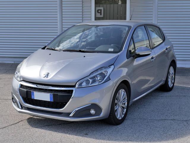 Peugeot 208 PureTech 82 Stop&Start 5 porte Active Gpl, del 2019, 166.000 km, in vendita a Civita Castellana (VT)
