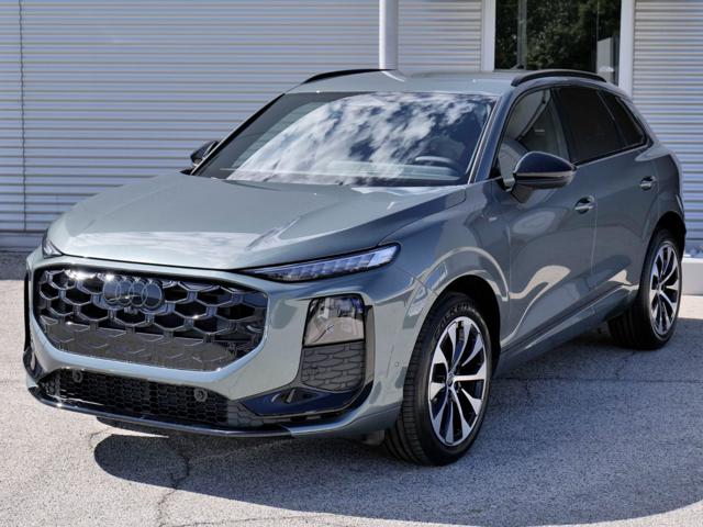Audi Q3 NEW 2.0 Tdi 150cv S-tronic S-line edition, in vendita a Civita Castellana (VT)