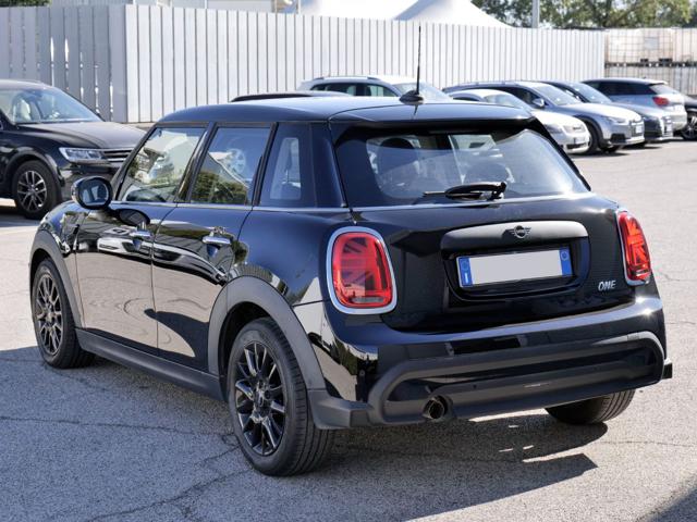 MINI One 5p 1.5 75cv Classic - foto 3 di 4