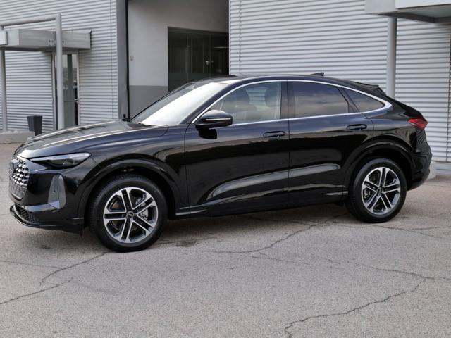 Audi Q5 Sportback NEW 2.0 Tfsi Q. 204cv S-tr. Busin. Adv. - foto 2 di 4