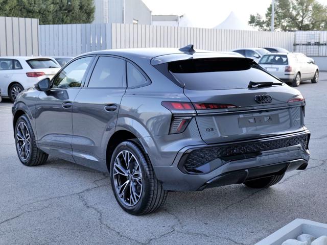 Audi Q3 Sportback 2.0 Tfsi Quattro 204cv S-tronic S-line - foto 3 di 4
