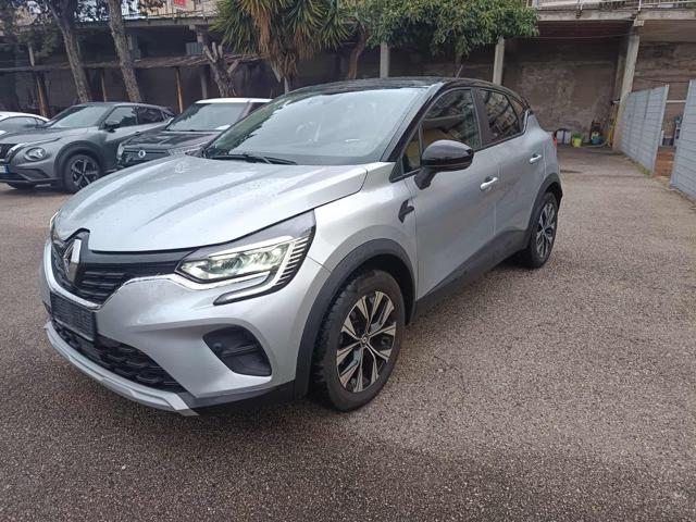 Renault Captur TCe 100 CV GPL evolution - foto 2 di 4
