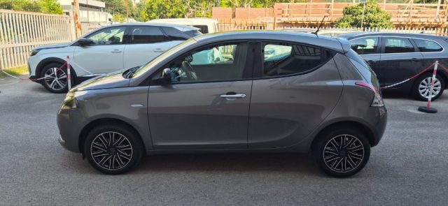 Lancia Ypsilon 1.0 FireFly 5 porte Mild Hybrid Gold - foto 2 di 4